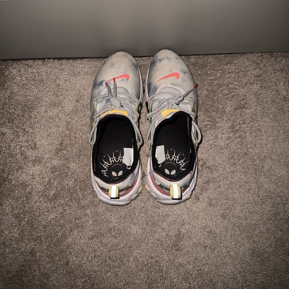 Nike React Presto ‘Alien’ - image 3